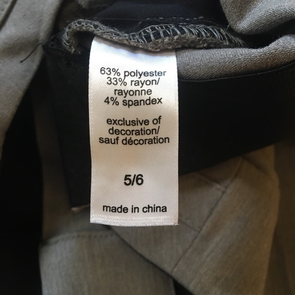 Maurices gray dress capris Size 5/6 - Picture 9 of 10